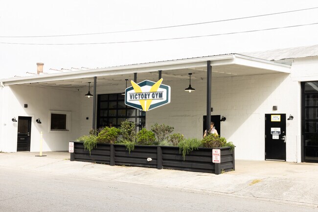 Building Photo - 555 Berrien St