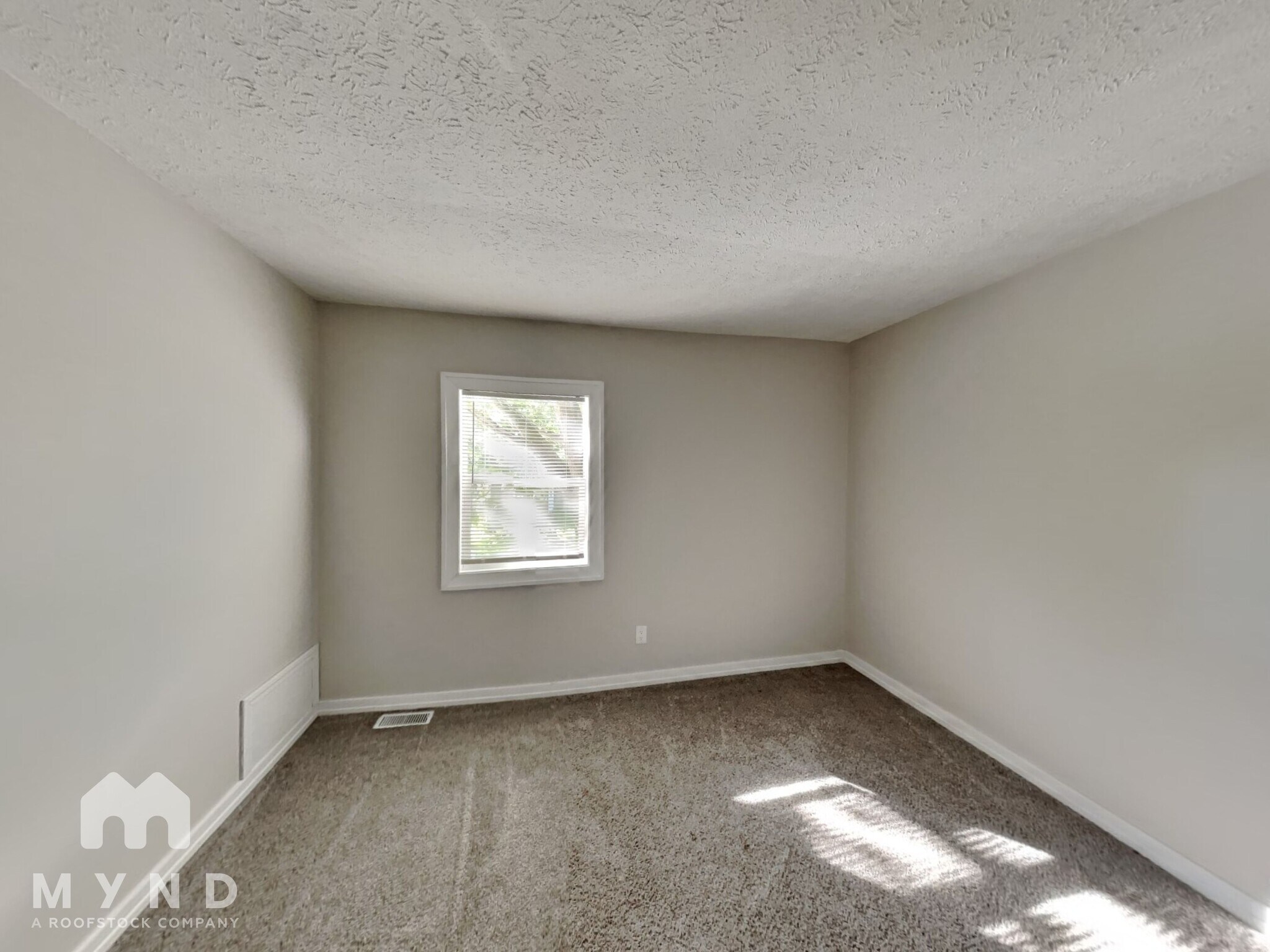 Building Photo - 3040 Wadsworth Ct
