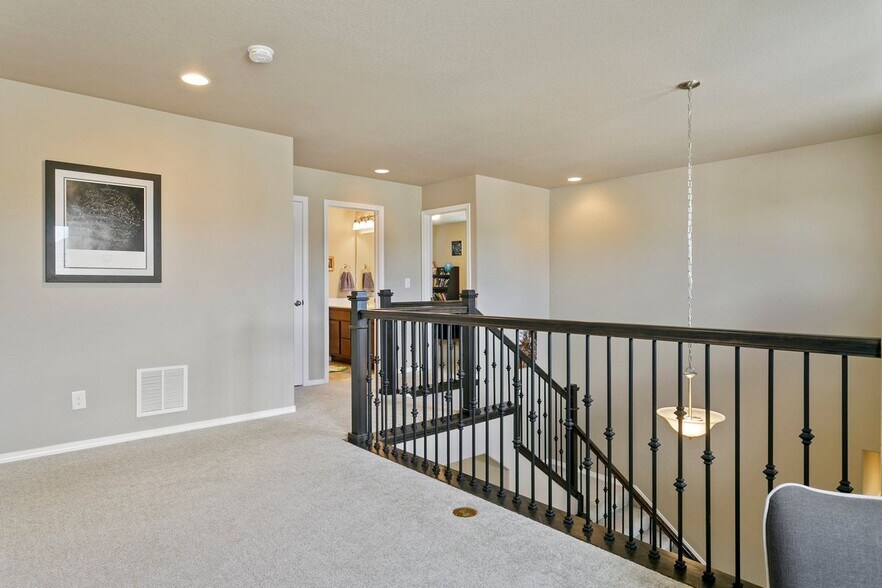 Building Photo - 5775 Thurber Dr