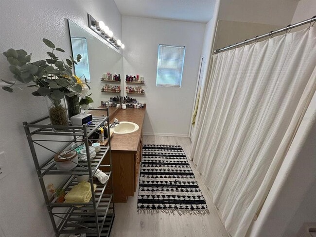 Building Photo - 347 Cotswold Cir