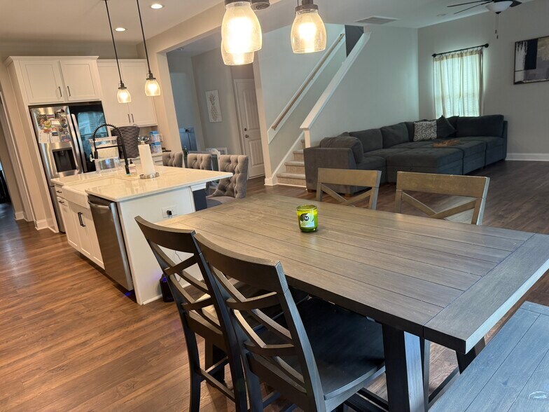 Building Photo - 424 Canvasback Ln