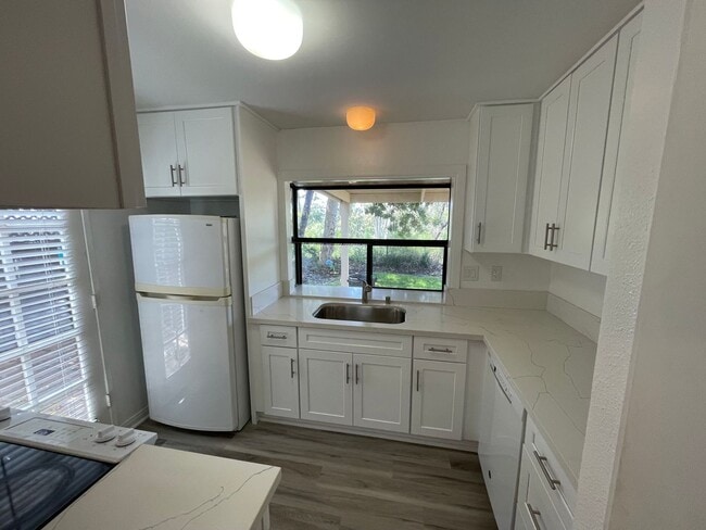 Building Photo - Single Story Duplex in Cardiff