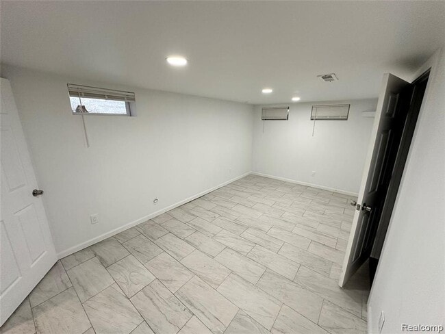 Building Photo - 28464 Barton St