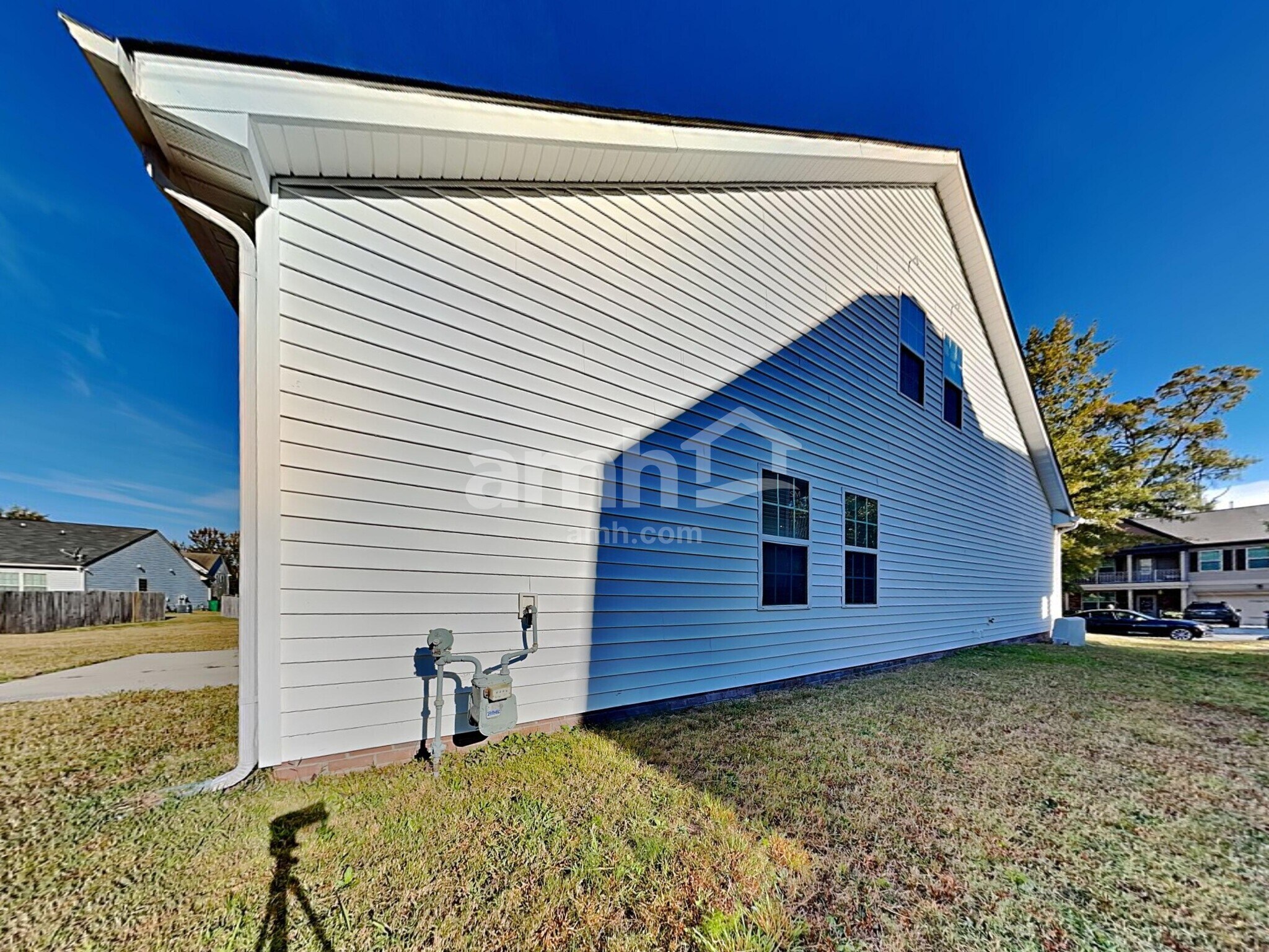 Building Photo - 11225 Amherst Glen Dr