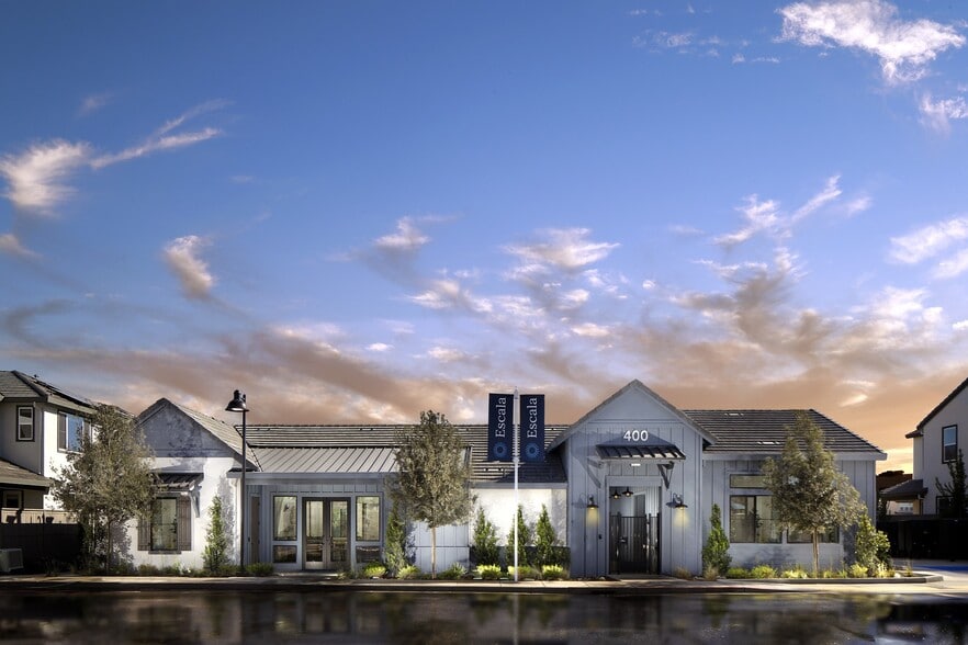 Building Photo - Escala at Stanford Crossing