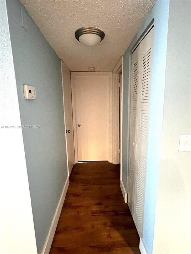 Building Photo - 12760 Vista Isles Dr