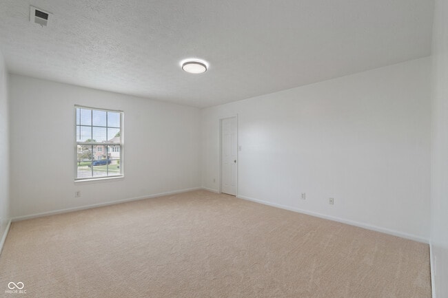 Building Photo - 2310 Liatris Dr