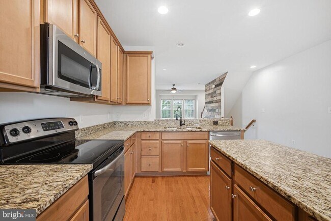 Building Photo - 14158 Cannondale Way