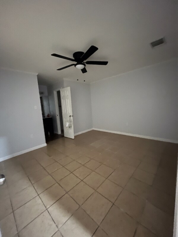 Building Photo - 353 Woodland Dr