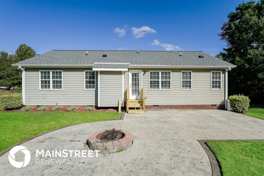Building Photo - 7873 Springdale Meadow Dr