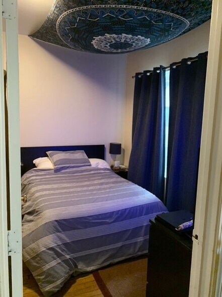 Building Photo - 38 Hemenway St