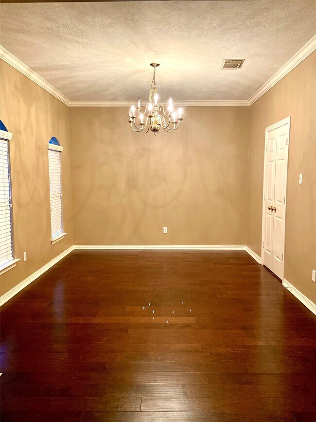 Building Photo - 2915 Sycamore Tree Ct