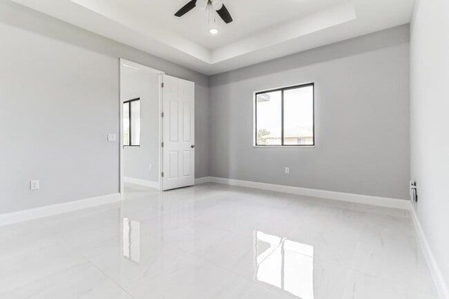 Building Photo - 3408 2nd St SW