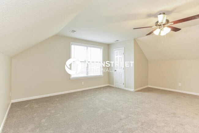 Building Photo - 3 Bedroom Pet-Friendly Home in SMYRNA, TN ...