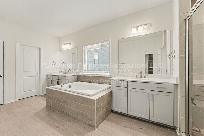 Building Photo - 13126 Chopin Ridge Rd