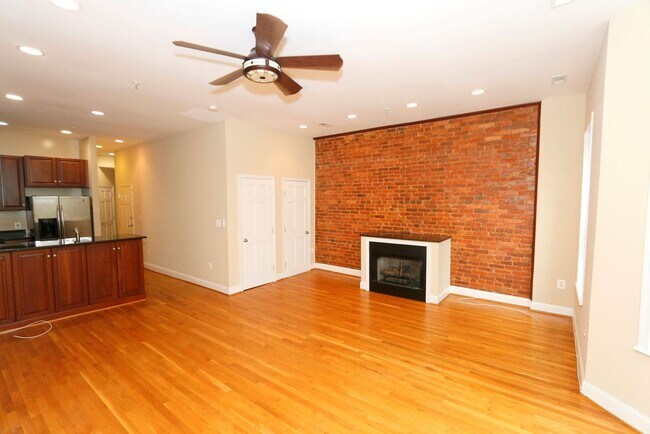 Building Photo - 1312 Euclid St NW