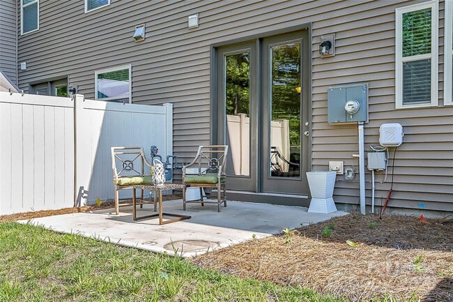 Building Photo - 9449 Glenburn Ln