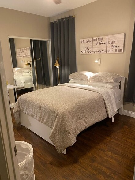 Building Photo - 17135 Via Xavier