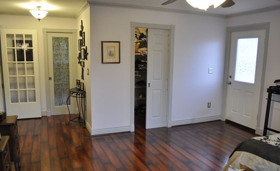 Master bed walk in closet - 760 Sugarland Run Drive