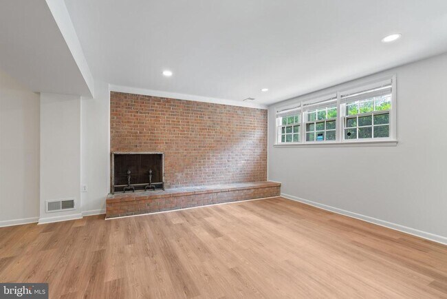 Building Photo - 11710 Milbern Dr