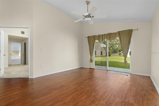 Building Photo - 2936 Twin Oaks Dr