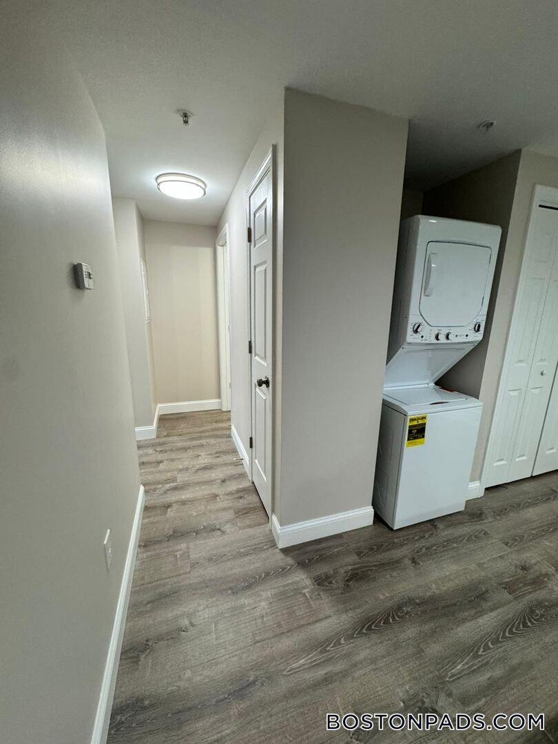 Building Photo - 21 Kenmar Dr