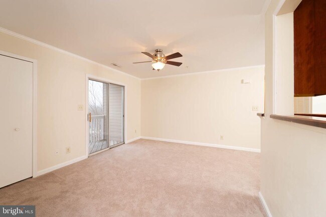 Building Photo - 75 Fern Oak Cir