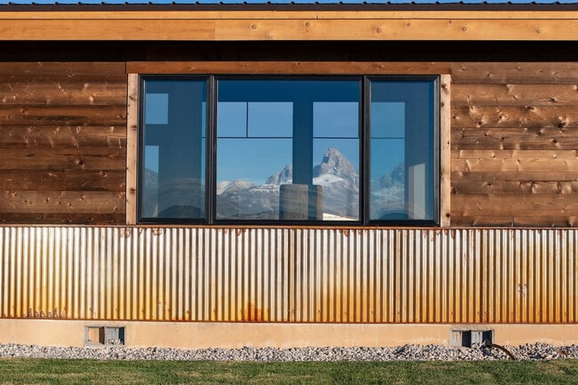 Building Photo - 3402 Alta Vista Dr