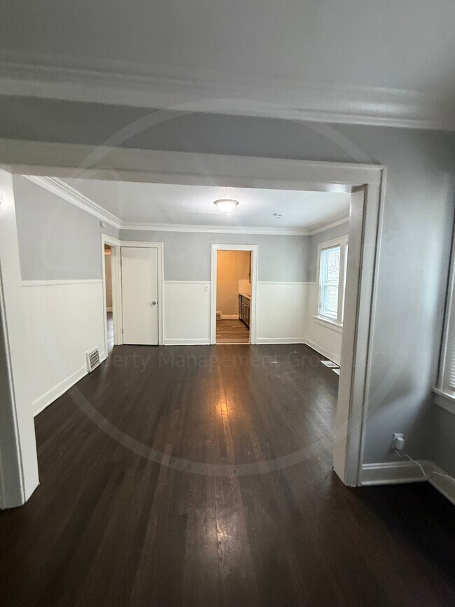 Building Photo - 5410 Euclid Ave E