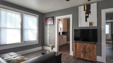 Building Photo - 3737 Maywood Ave