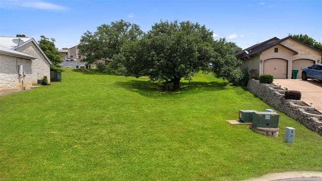 Building Photo - 151 Uplift