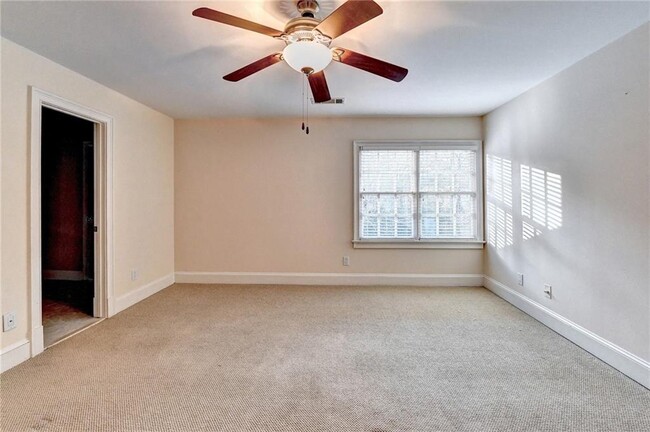 Building Photo - 3871 River Mansion Dr NW