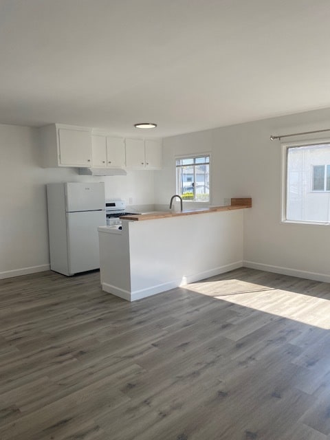 Building Photo - 1240 Manhattan Beach Blvd