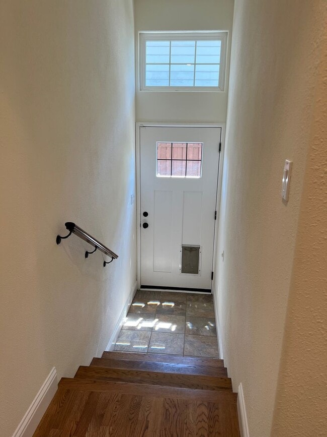 Building Photo - Prospects Heights Charmer 3bd / 2.5ba House