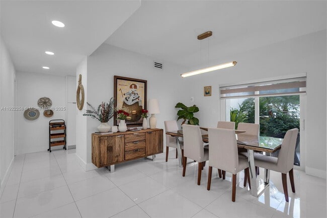 Building Photo - 15452 SW 50th Terrace