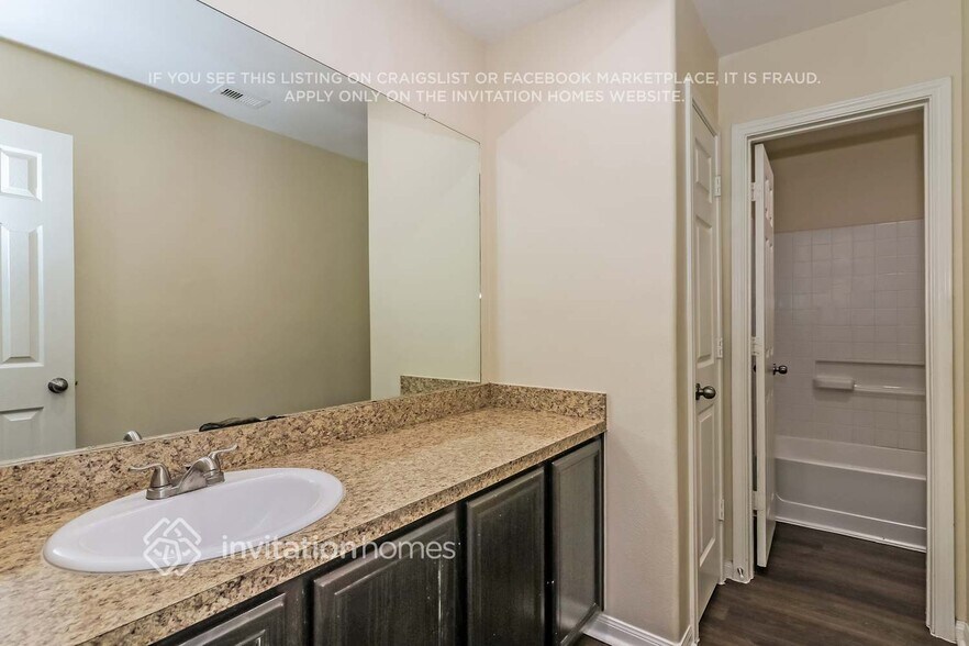 Building Photo - 18802 N Lyford Dr