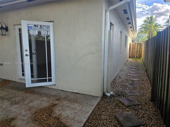 Building Photo - 13471 SW 288th Terrace