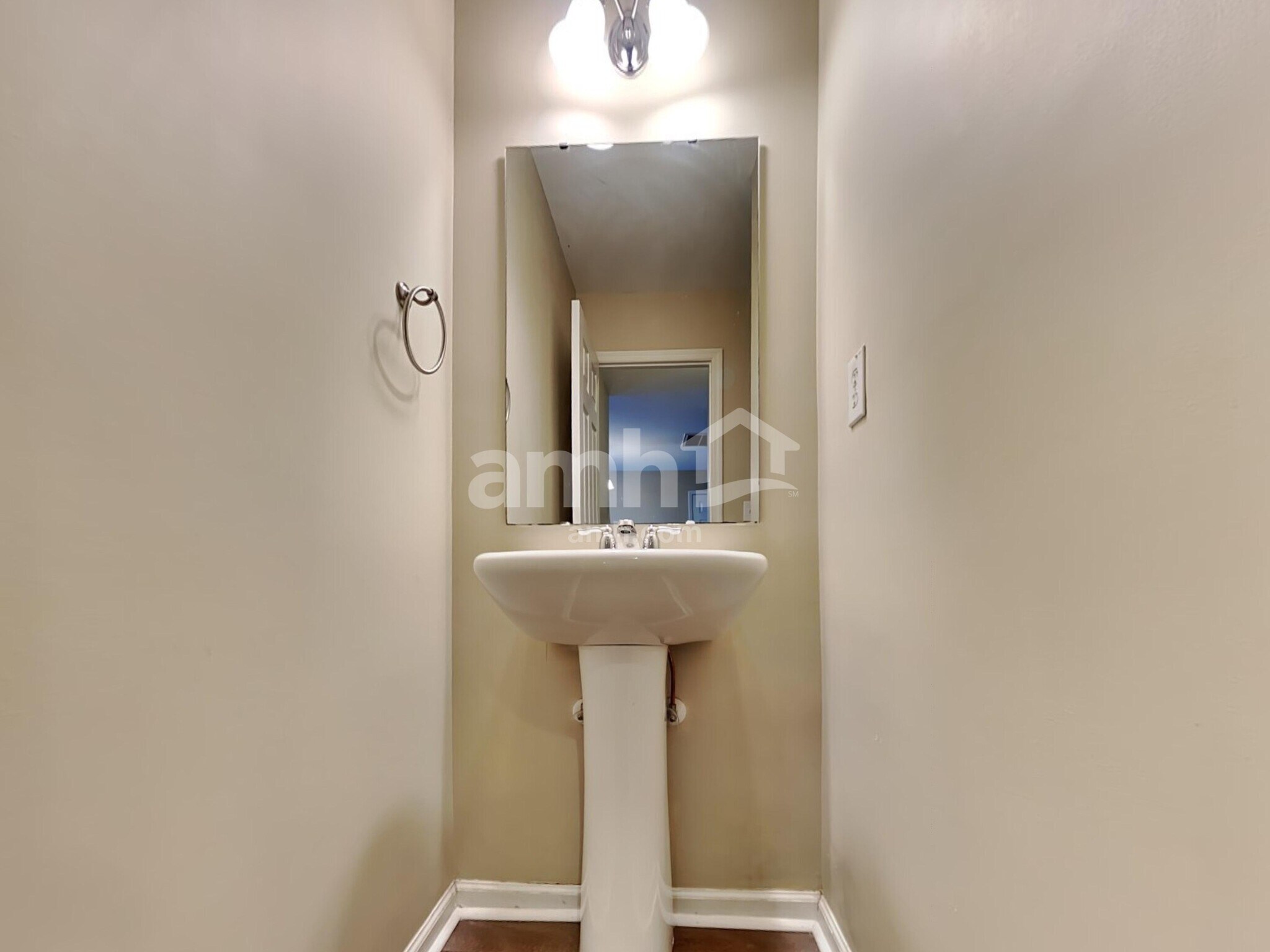 Building Photo - 241 Emerald Isle Dr