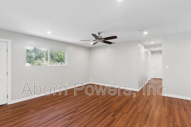 Building Photo - 2760 Coloma St