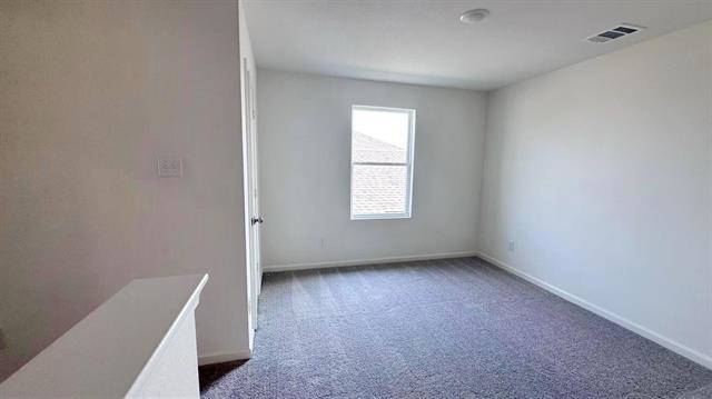 Building Photo - 2105 Mdw Pk Dr