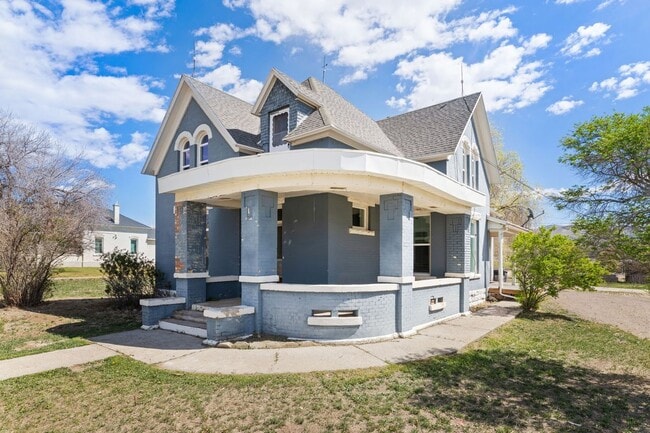 Building Photo - 343 S State St