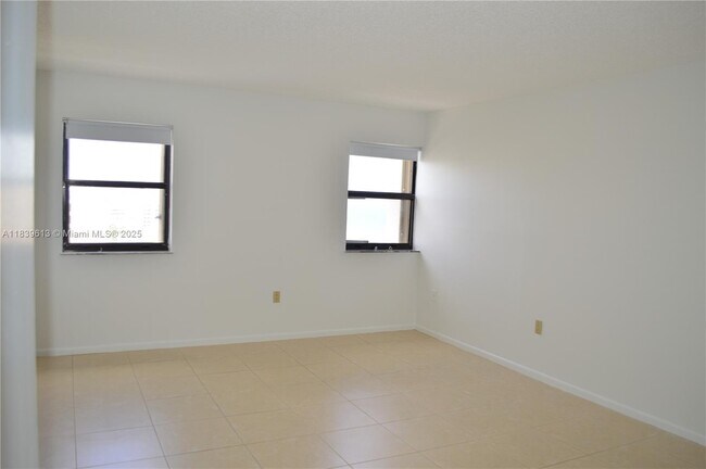Building Photo - 1201 S Ocean Dr