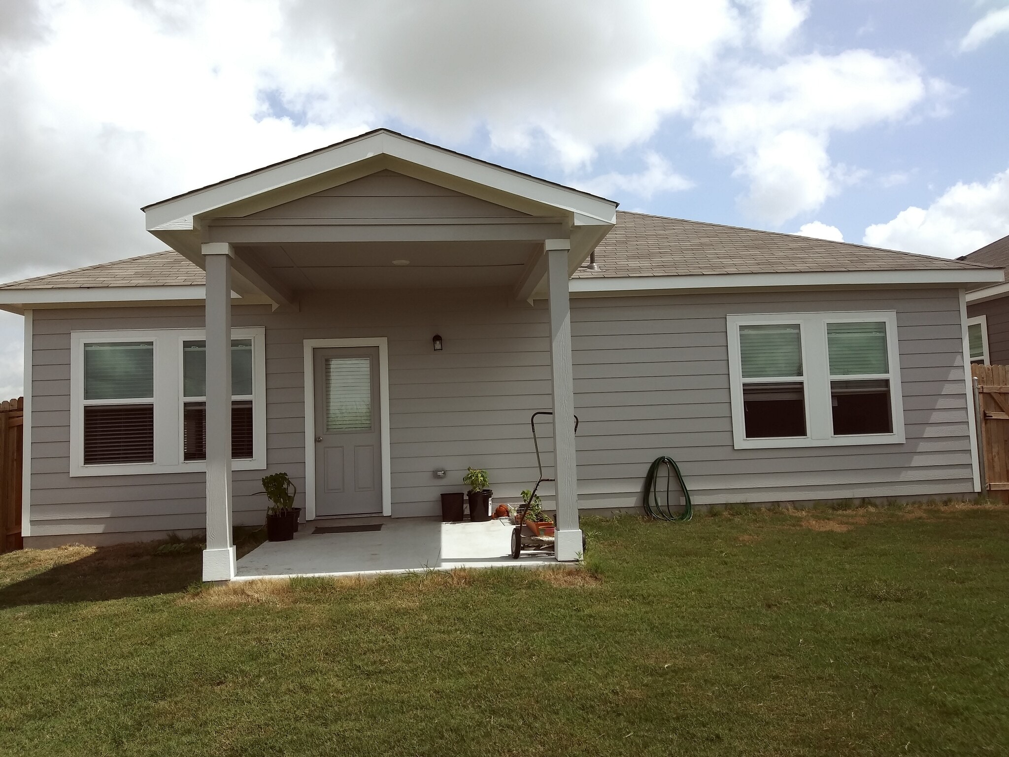 Building Photo - 17813 Shafer Dr