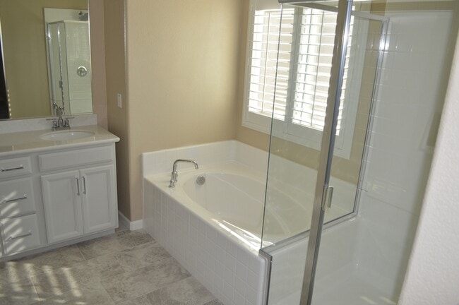 Building Photo - 8876 Ariston Ln