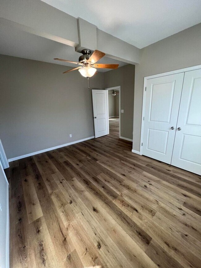 Building Photo - Beautifully Updated 4 Bed 2.5 Bath House!