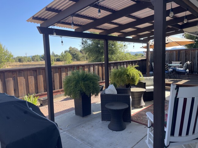 Building Photo - 1788 Pinecone Ct