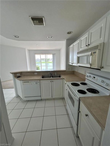 Building Photo - 4256 Liron Ave