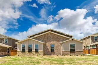 Building Photo - 655 Harvest Moon Dr