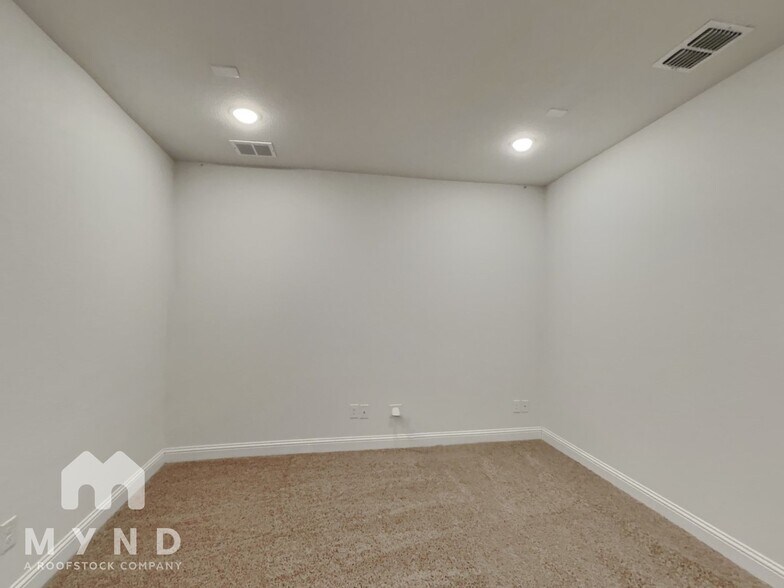 Building Photo - 2014 Ranchwood Drive