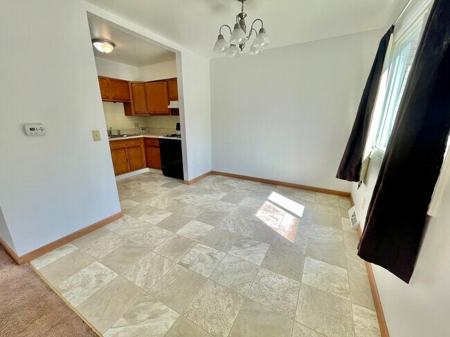 Building Photo - 4527 12th Ave